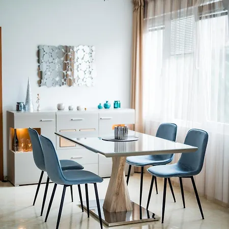 Black Sea Centre By Flat Manаger