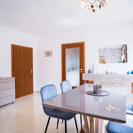 Black Sea Centre Apartment